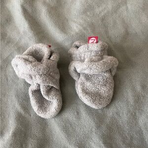 Zutano Soft Gray Baby Booties
